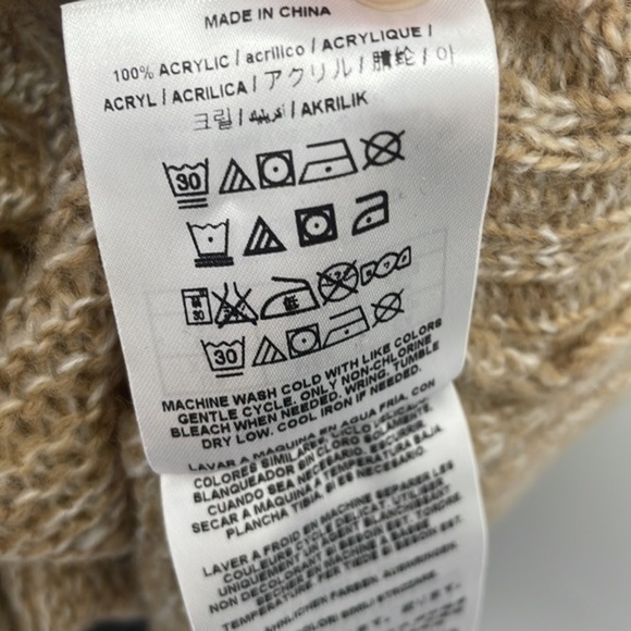 UEC Guess tan poncho sweater with faux leather toggles XS/S acrylic - Picture 12 of 12